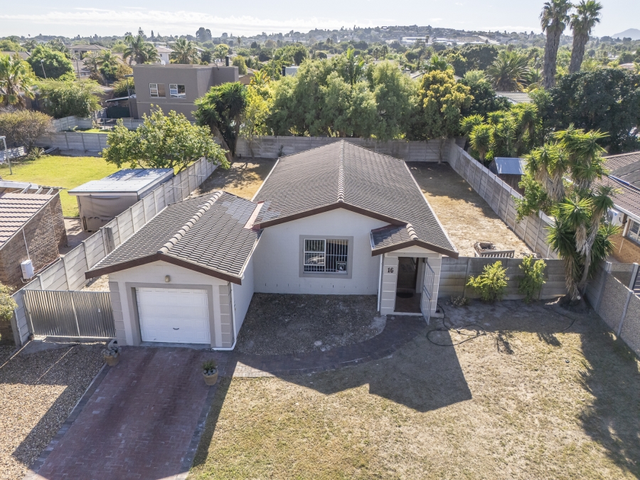 3 Bedroom Property for Sale in De Oude Spruit Western Cape